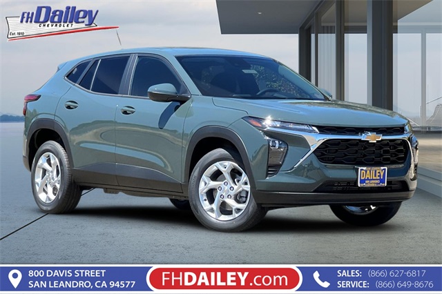 2025 Chevrolet Trax LS