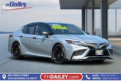 2022 Toyota Camry Hybrid XSE