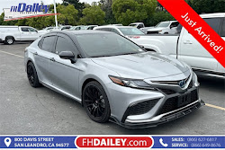 2022 Toyota Camry Hybrid XSE