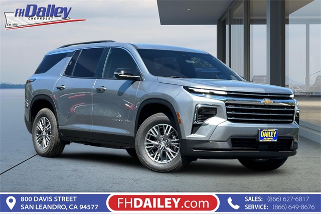 2025 Chevrolet Traverse LT