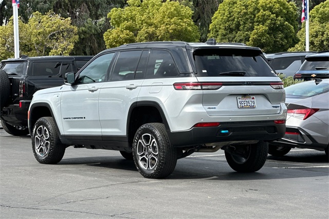 2022 Jeep Grand Cherokee Trailhawk 4xe