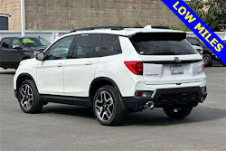 2023 Honda Passport Elite