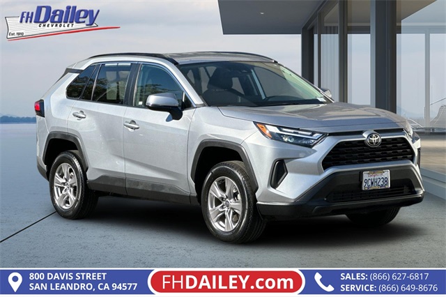 2022 Toyota RAV4 XLE