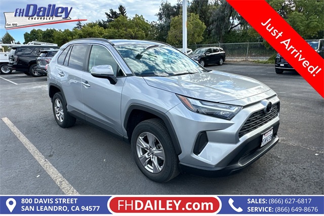 2022 Toyota RAV4 XLE