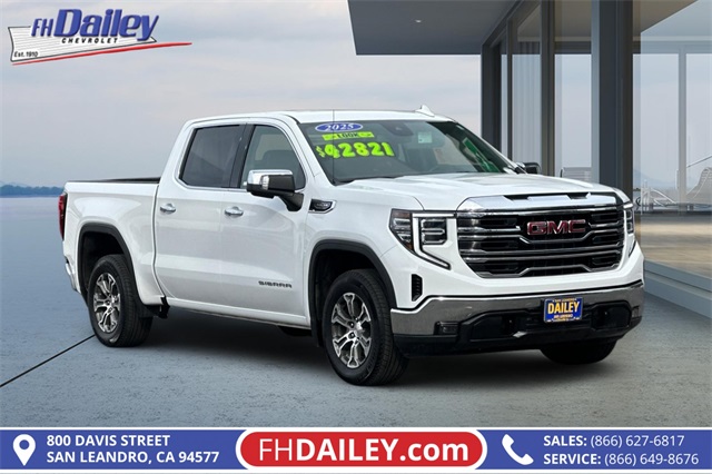 2025 GMC Sierra 1500 SLT