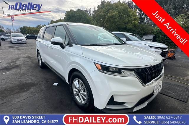 2024 Kia Carnival LX